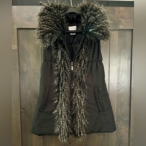 Soft Surroundings fitted Puffer Vest with faux fur trim SZ Small